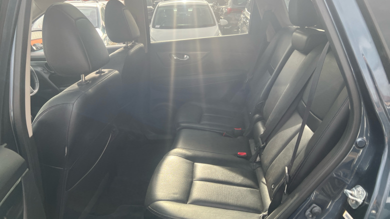 Nissan X-Trail 1.6 dCi Tekna 5dr Diesel Station Wagon